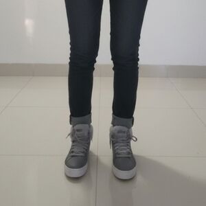 Koolaburra by UGG Sundell Fuzz  High-Top Sneakers, Sz 7.5